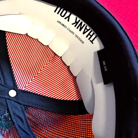 Herschel Whaler unisex navy, red and white colour block trucker cap hat NWT - Picture 8 of 9